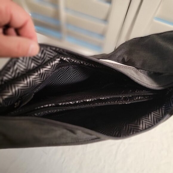 OGIO Brooklyn Crossbody Tablet Purse Dark Gray Shoulder Bag - Picture 8 of 13